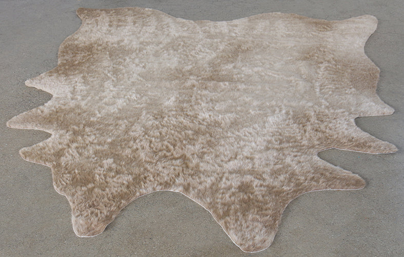 RUG423 - 6'2 X 8' Tan Faux Cowhide Rug