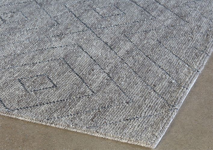 RUG440 - Wool Geometric Patterned Rug 8X10 