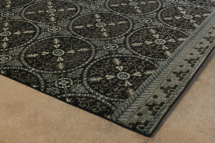 RUG452 - 8' X 11' Black And Gray Traditoinal Rug