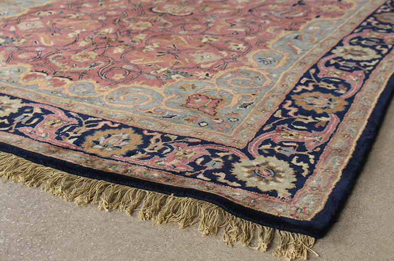 RUG468 - Plum Persian Style Tufted Wool Rug