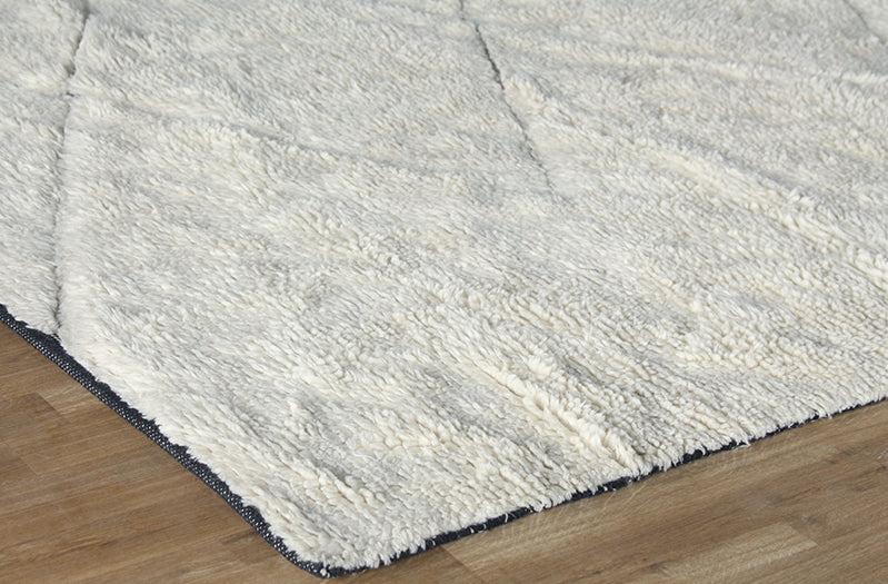 9 X 12 Black And White Tufted Shaggy Rug