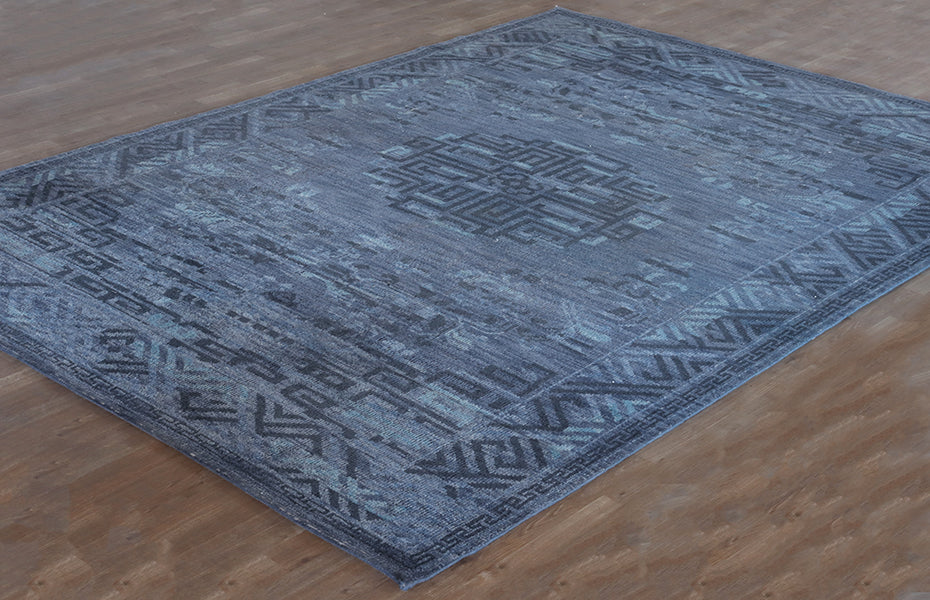 8' x 10' Faded Indigo Hand Knotted Rug