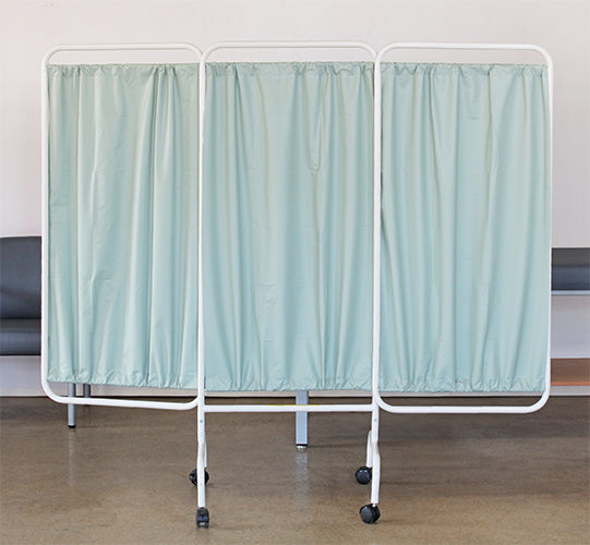 SCR35 - 3 Panel Green Privacy Screen