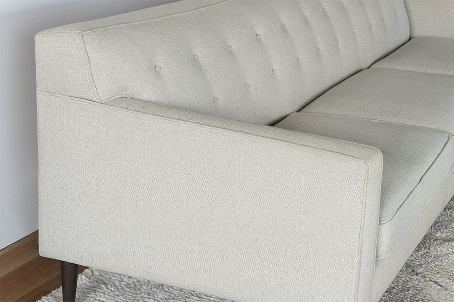 Modern Tufted 3-Seat Sofa In Ivory Linen