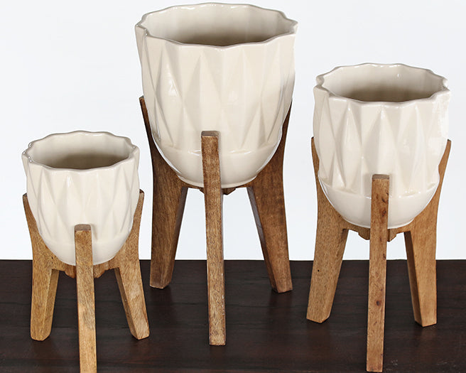 SVS120 Set of 3 Ella Elaine Amara Vases on Wood Stands