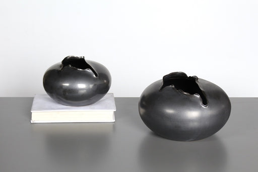 SVS87 Set of 2 Tambora Vases