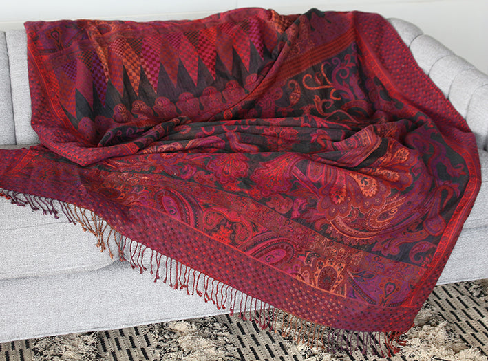 THR17 Tenali Throw in Fuschia and Eggplant 
