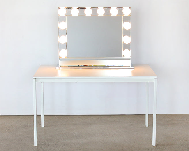 VAN09 - Hollywood Vanity