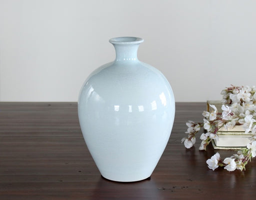 VASE197 White Celedon Vase