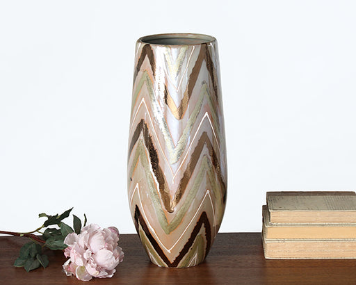 VASE265 Mattox Vase 