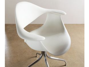 White Nelson Swag Chair